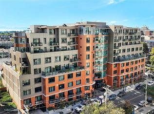 Jukebox Victoria, Victoria, BC V8V 0C9