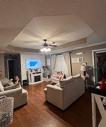2nd image of 382 Land Cir #4363