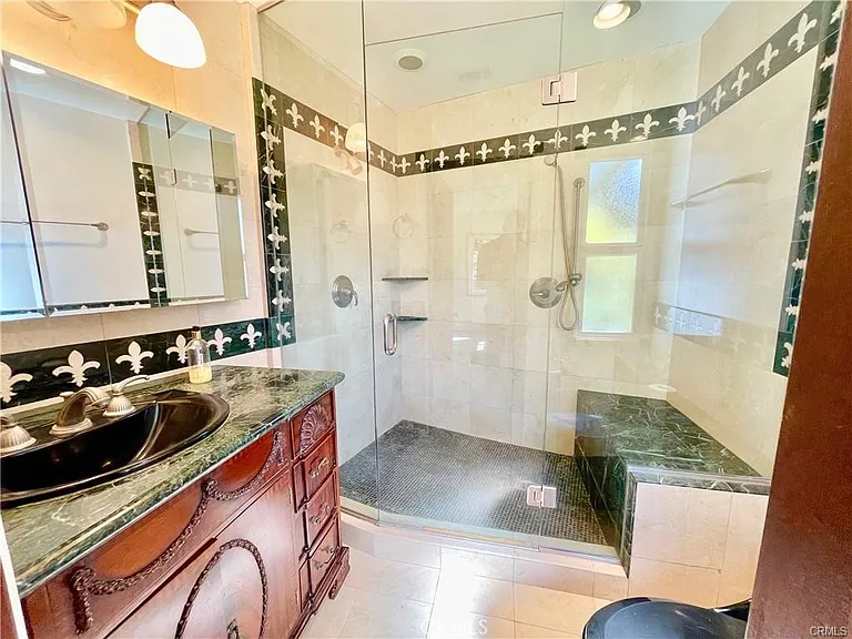2624 N Towner St — Photo 7