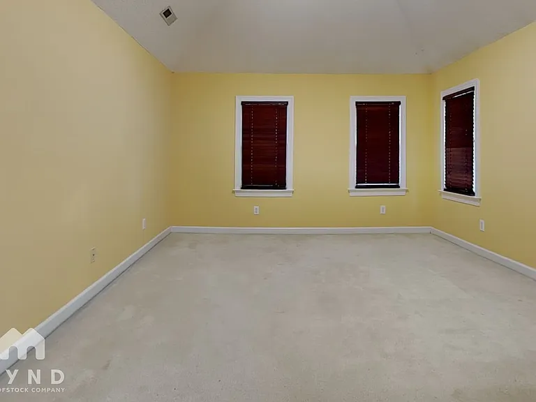 302 Barthel Dr — Photo 10