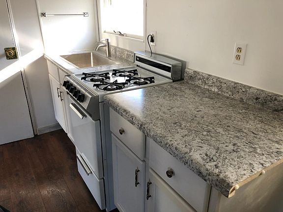 2nd image of 433 N 1st St APT C