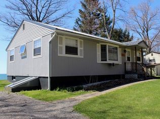 34 S Rainbow Shores Rd, Pulaski, NY 13142