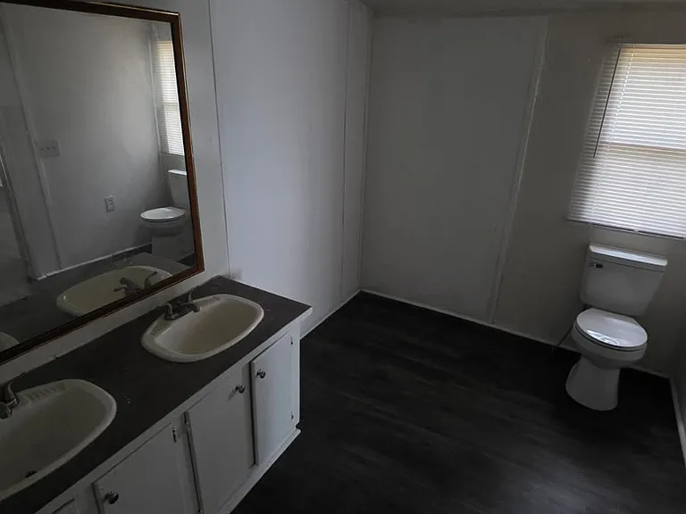 8364 Cedar St — Photo 21