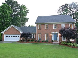 230 Amsterdam Dr, Lilburn, GA 30047