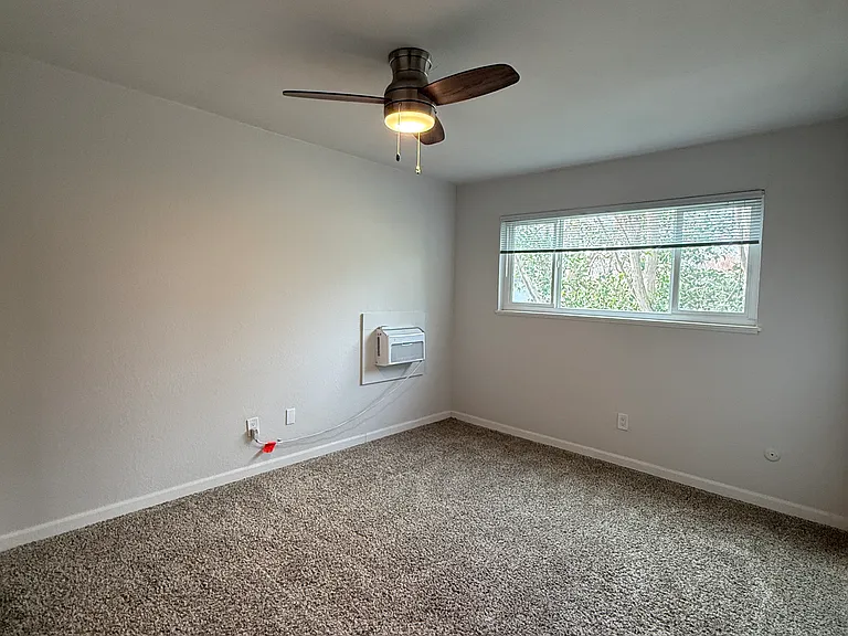 1818 P St #10 — Photo 6