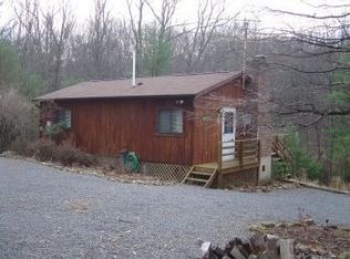 936 N Maple Rd, Mount Jackson, VA 22842