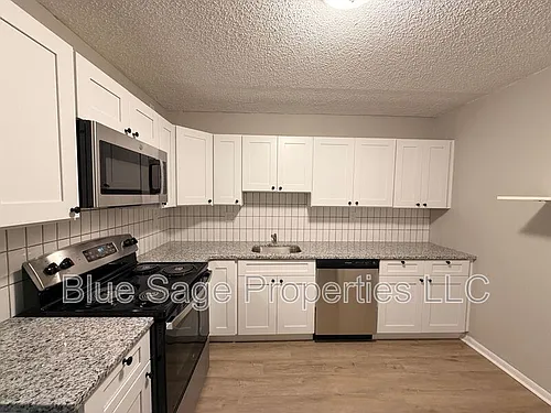 400 Glendale Rd Photo 1