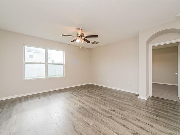 3rd image of 2301 Sequoia Way