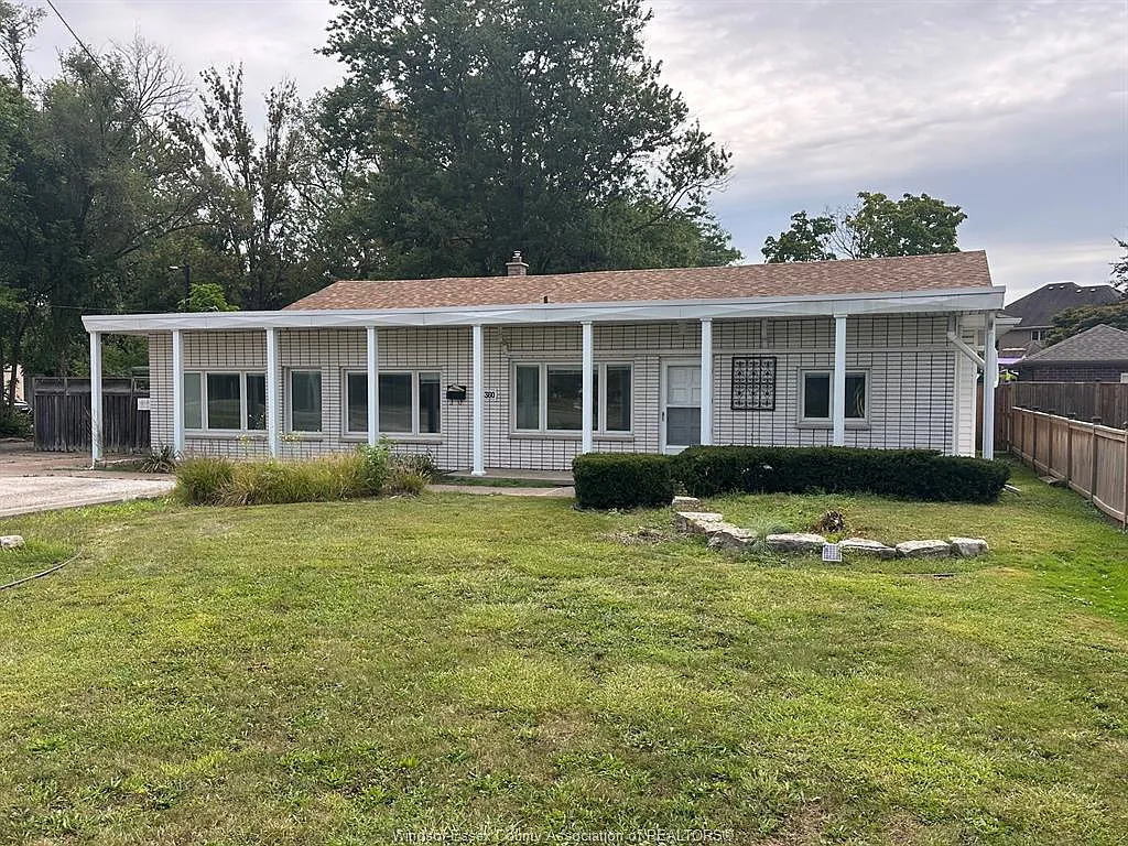 6 bed, $2,800 — Photo 1