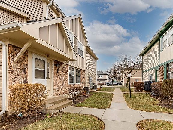 3rd image of 334 Birchwood Ct