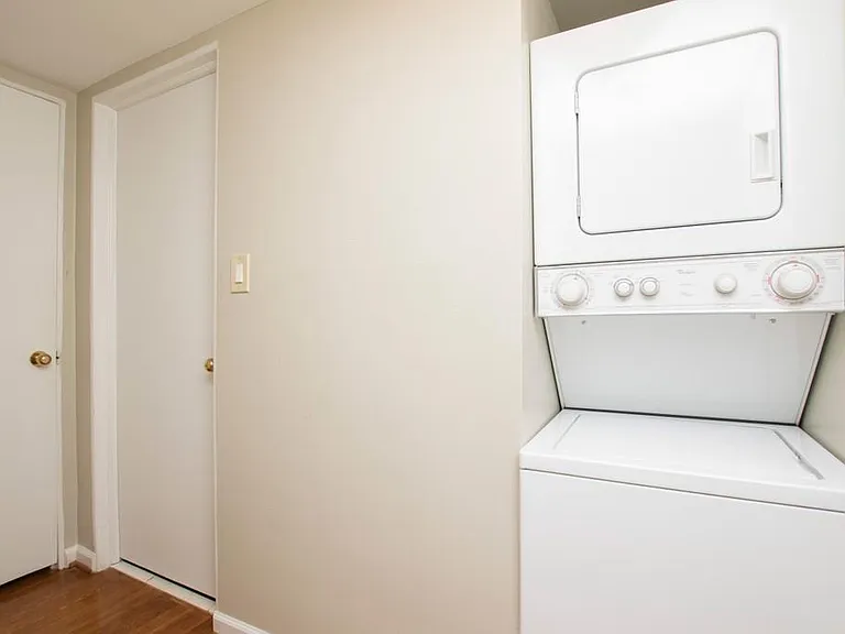 3660 Peachtree Rd NE #E4 — Photo 15