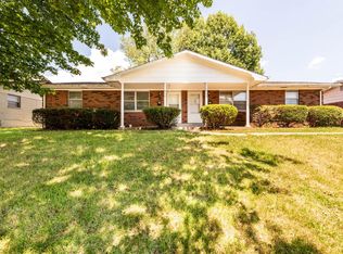 210 Gettysburg Rd, Belleville, IL 62226