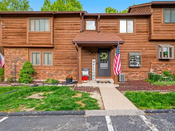 44 Cedar Grove Ct #B, Saint Charles, MO 63304