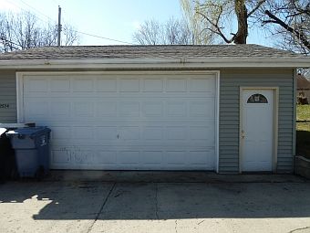 3rd image of 3534 Logan Ave N