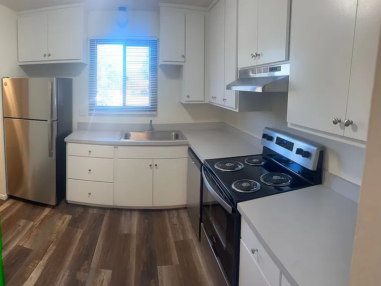 9800 Logan Ave S — Photo 2