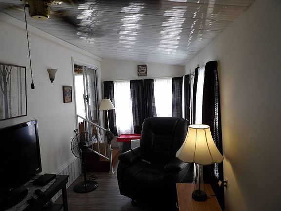 3rd image of 37519 Daybright Ln #64