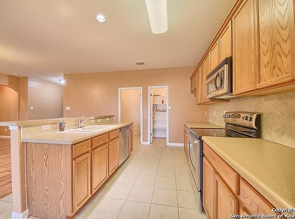 5th image of 7810 Palomino Ct