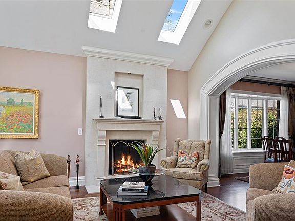 3rd image of 1109 Hohlfelder Rd