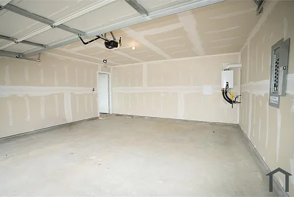 1204 Canyon Wren Dr — Photo 35