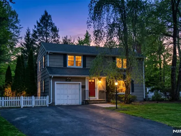 255 Park Ave, Allendale, NJ 07401