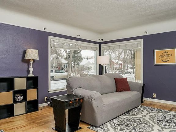 3rd image of 520 Burlington Ave