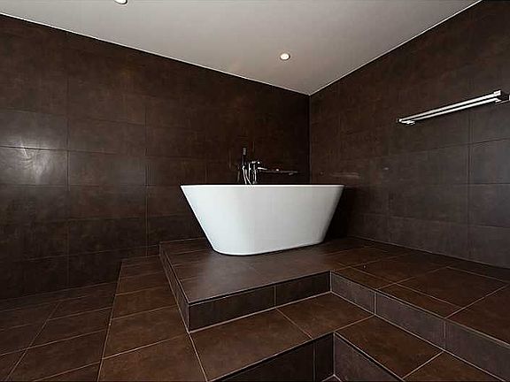 5th image of 18011 Biscayne Blvd #18041