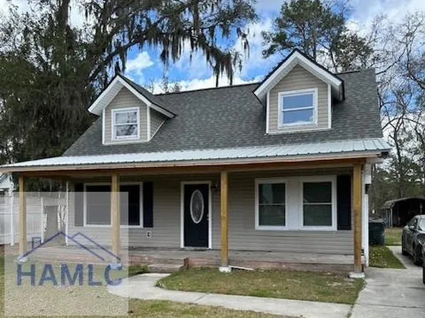 191 Island Dr, Midway, GA 31320
