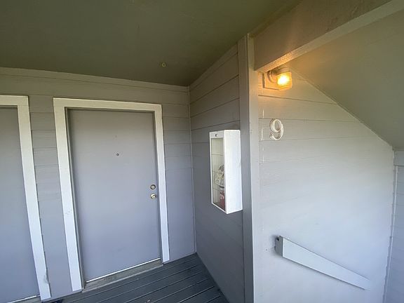 3rd image of 8100 W Quincy Ave APT M9