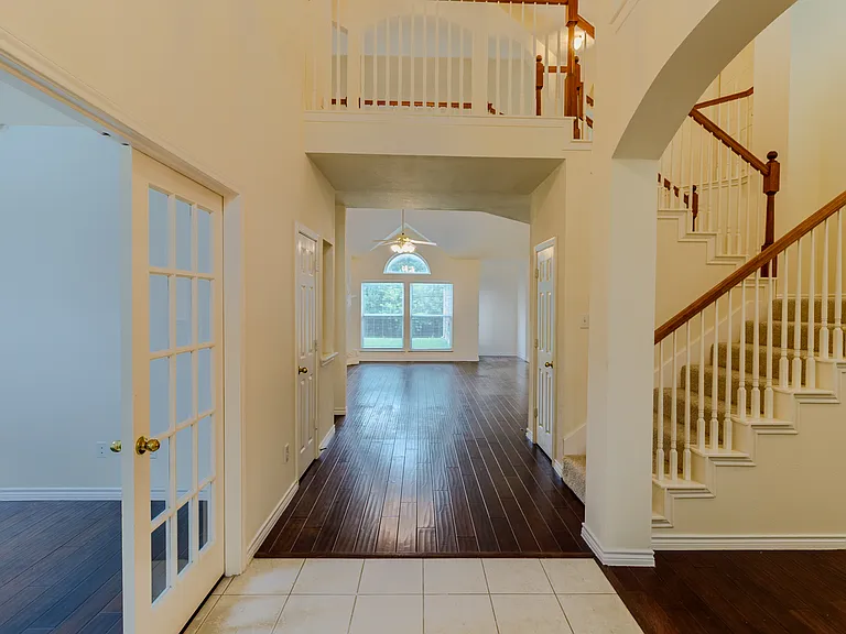 103 Westminister Ave — Photo 5