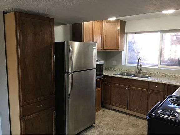 2nd image of 8675 S Royal Crest Dr