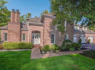 5681 Brookstone Dr, Cincinnati, OH 45230