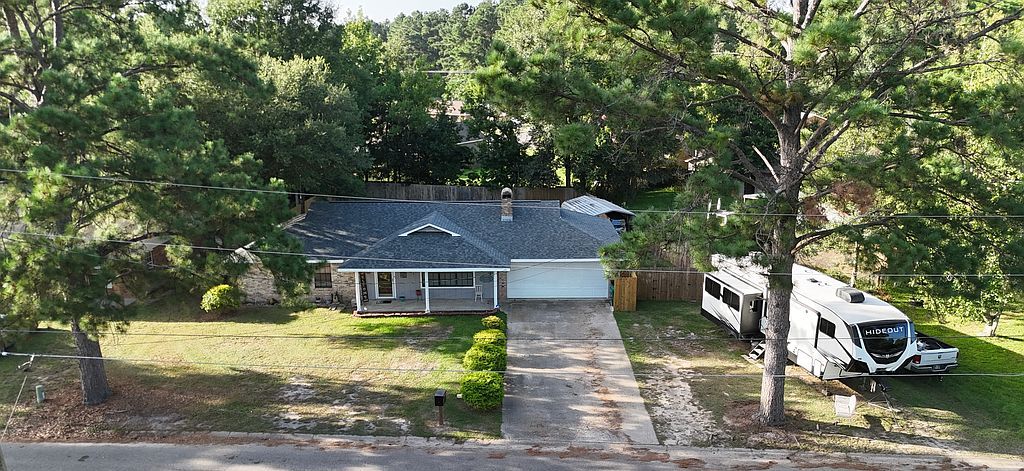 2404 Laura Dr - Property Image