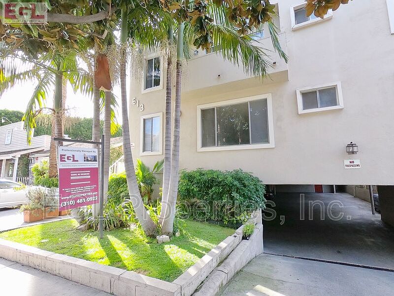 2nd image of 613 Westbourne Dr APT 8