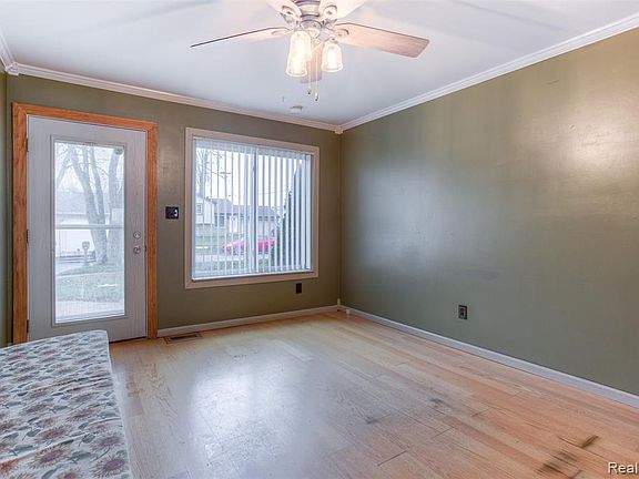 2nd image of 13431 Marvin St