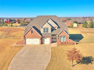 10609 Daryl Dr, Yukon, OK 73099