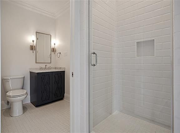 4th image of 2108 Metairie Heights Ave