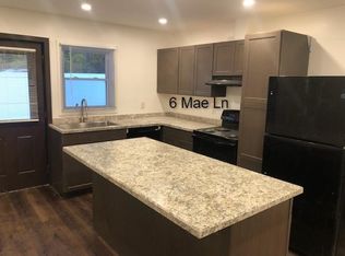 6 Mae Ln, Highland, NY 12528