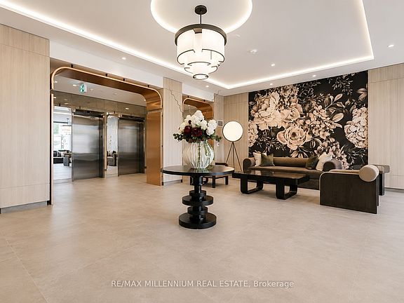 5th image of 556 Marlee Ave #314