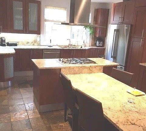 2nd image of 78 Dartmouth St #1