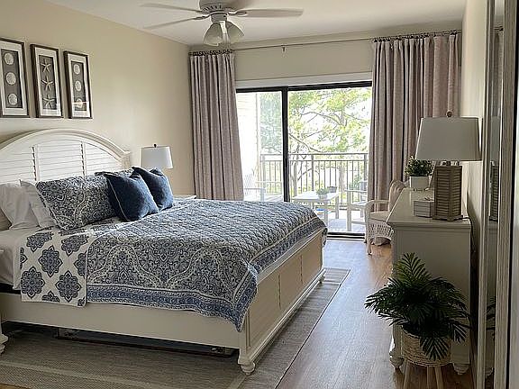 4th image of 247 S Sea Pines Dr APT 1835