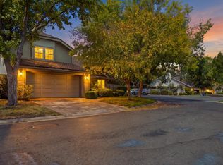 9126 N Stoneridge Lane, Fresno, CA 93720