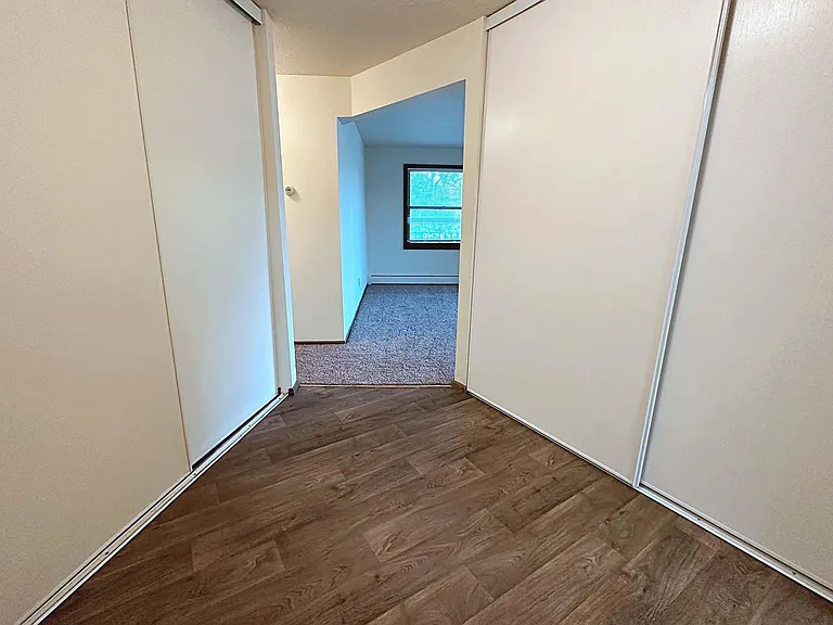 Southgate Apartments — Photo 79
