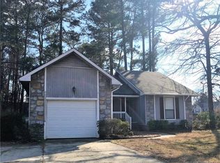 7199 Silverstone Dr, Fayetteville, NC 28304