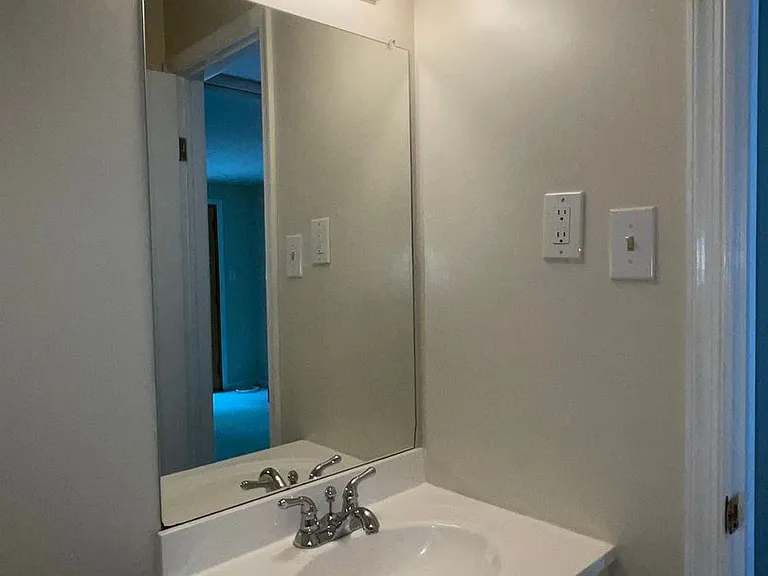 1311 Templeton Pl — Photo 30