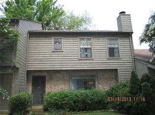 1670 E Ravenhill Dr, Germantown, TN 38138