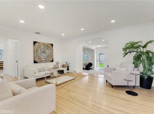 6840 Hesperia Ave, Reseda, CA 91335