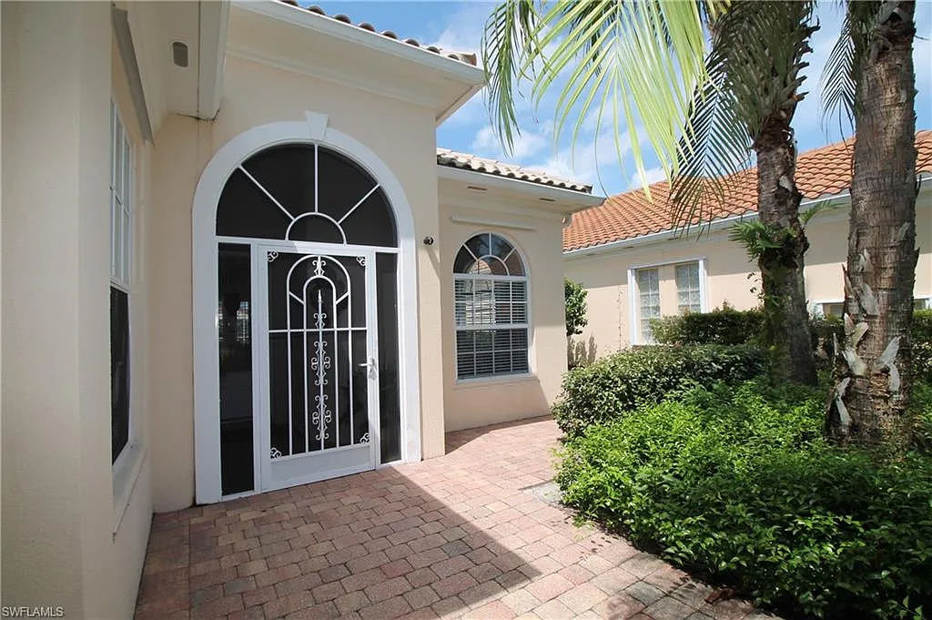 3 bed, 3.0 bath, 2181 sqft, $3,500 — Photo 4