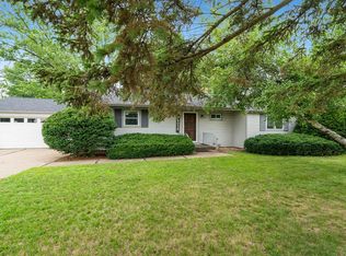 8038 Ravere St, Machesney Park, IL 61115