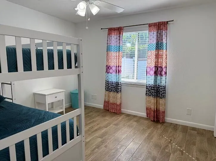 516 E Whitney Dr — Photo 20