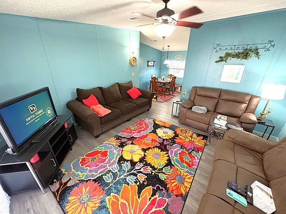 2nd image of 4405 Blarney Ln #4405